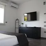 Dimora Due Galli 아파트 폰티술민치오